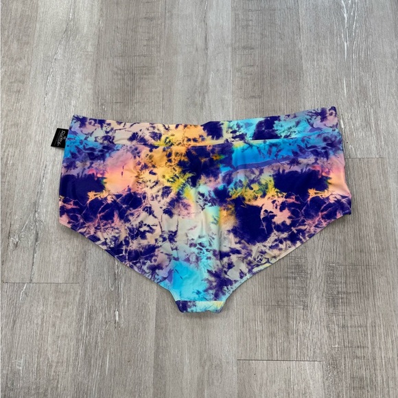 Torrid Tie-Dye High-Waisted Bikini Bottoms - Size 6 (30) - Picture 3 of 4